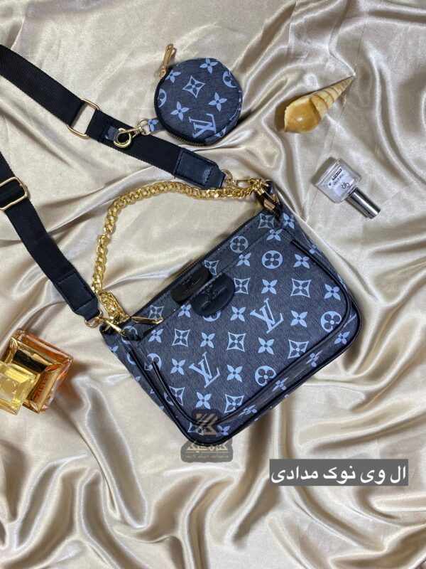 دوشی سه کیف مارک