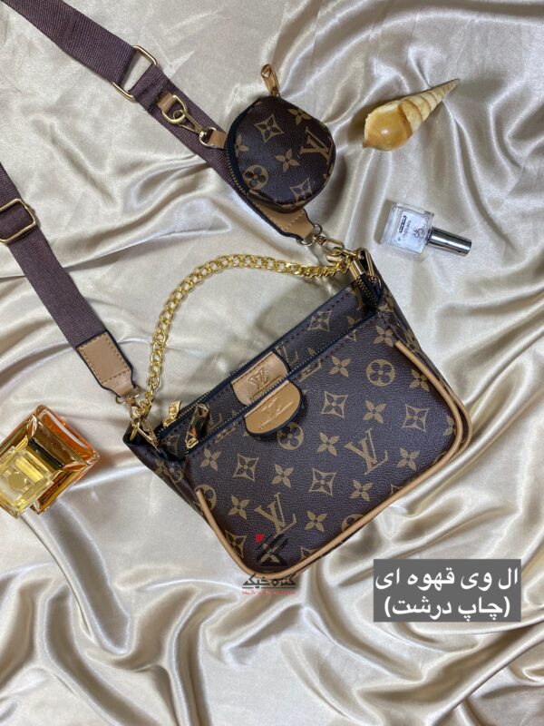 دوشی سه کیف مارک