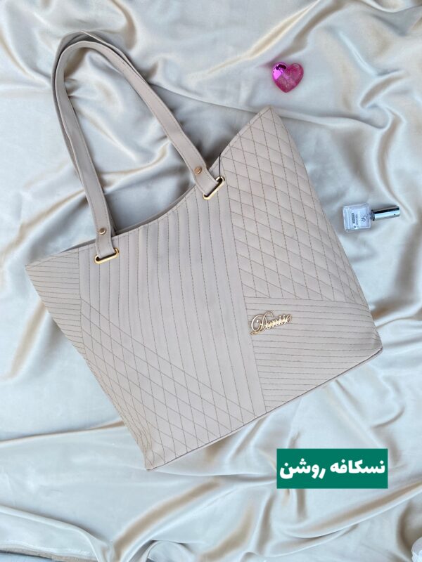 photo-output_6 کیف بزرگ گلدوزی دینا
