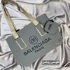 photo-output_1 زنانه دوشی بالنسیگا (آویز هندزفری)