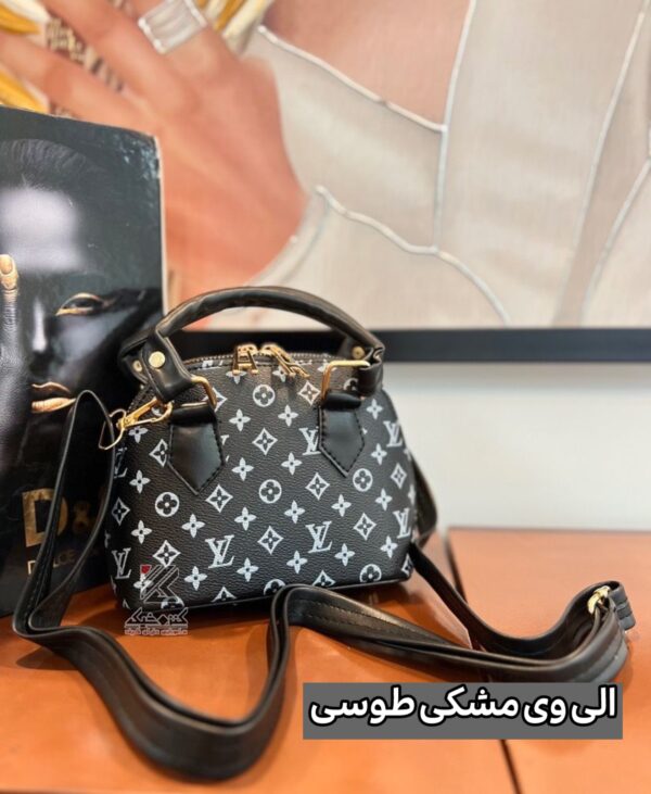 photo-output_5 دوشی دستی متوسط نیمگرد مولان